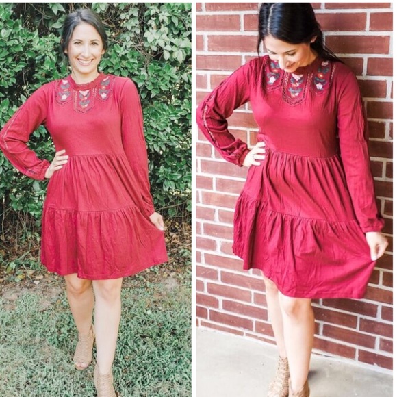 Dresses & Skirts - Embroidered Midi Dress